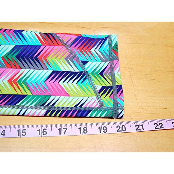 Fabletics Womens Multicolor Lima Capri Rainbow Chevron Print Leggings Size Small - Picture 7 of 9